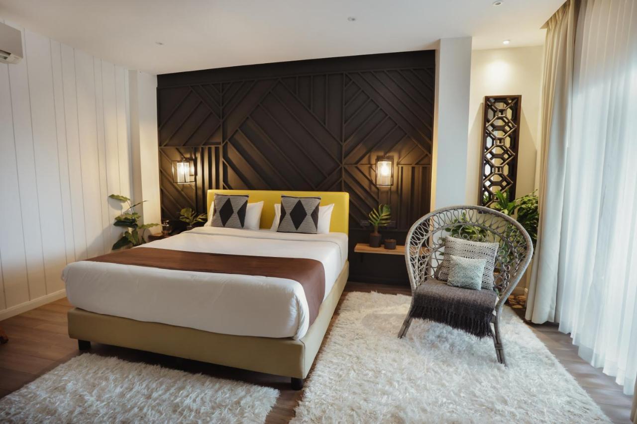 Davao City The Bourke Hotel מראה חיצוני תמונה