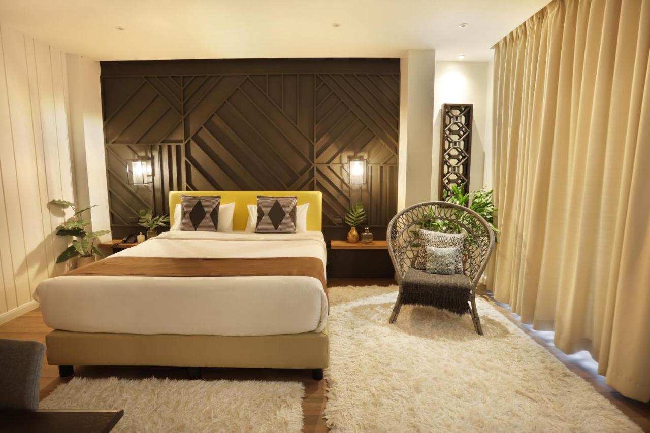 Davao City The Bourke Hotel מראה חיצוני תמונה