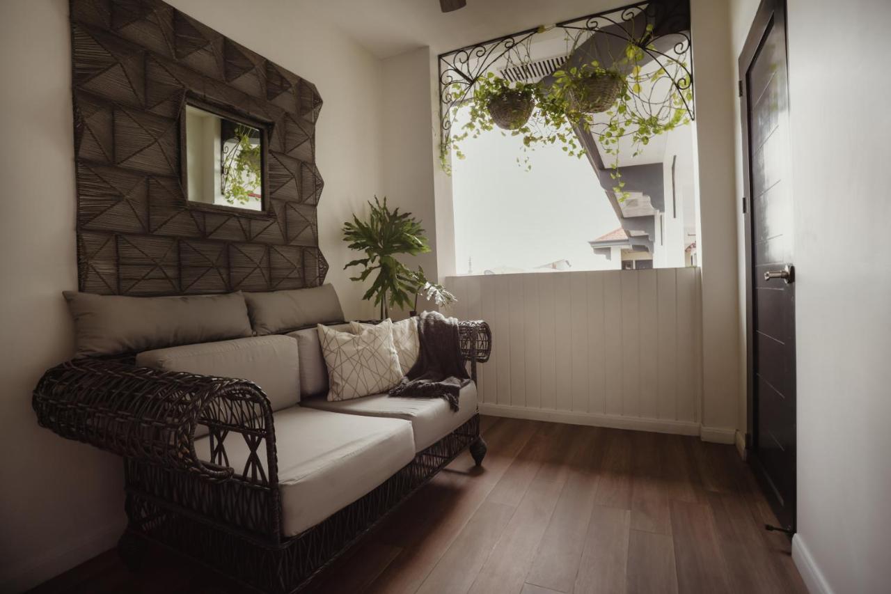 Davao City The Bourke Hotel מראה חיצוני תמונה