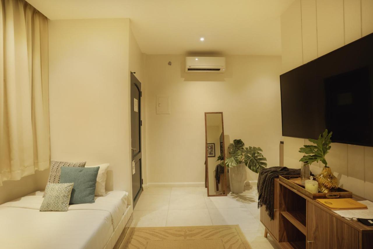 Davao City The Bourke Hotel מראה חיצוני תמונה