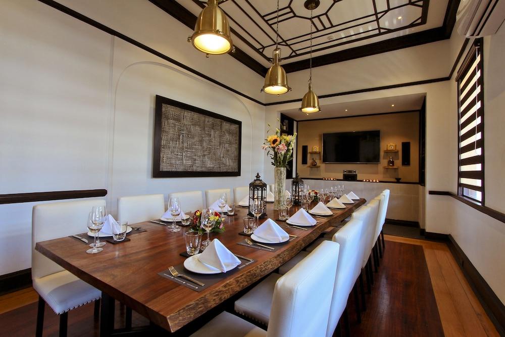 Davao City The Bourke Hotel מראה חיצוני תמונה