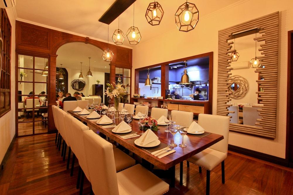 Davao City The Bourke Hotel מראה חיצוני תמונה