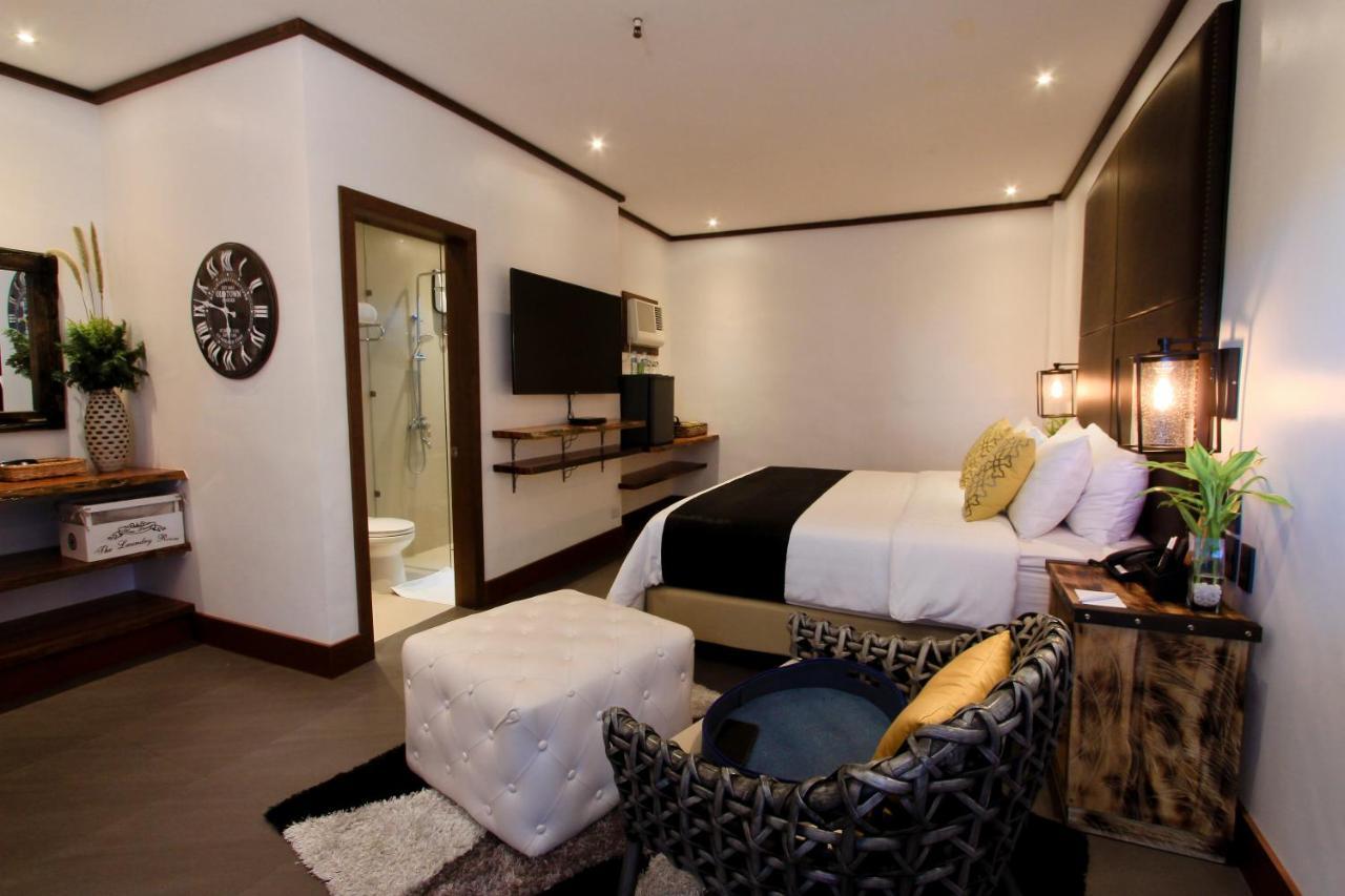 Davao City The Bourke Hotel מראה חיצוני תמונה